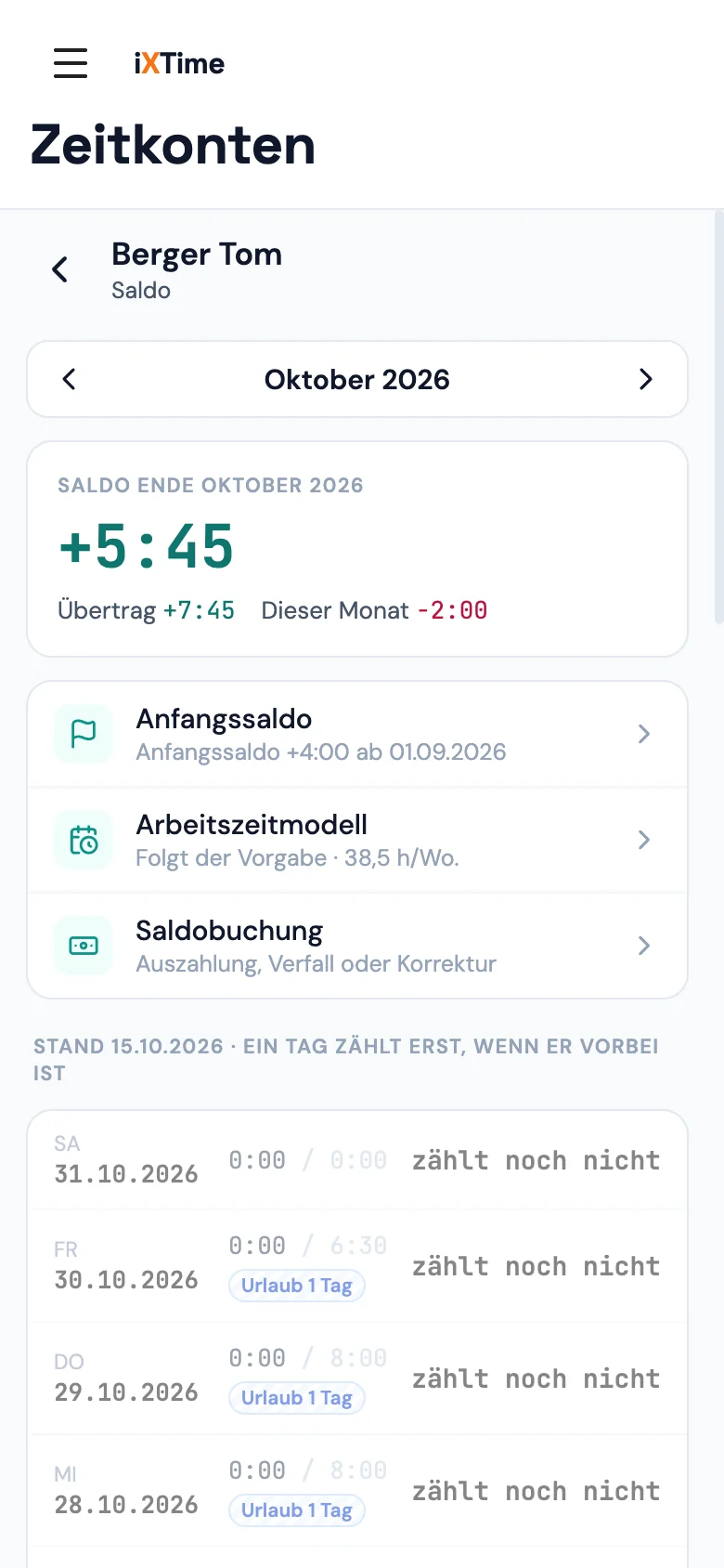 Saldo eines Mitglieds in der Kalenderansicht: Übertrag + Dieser Monat = Saldo, je Tag Ist und Soll, dazu ein Arztbesuch (Mobil)
