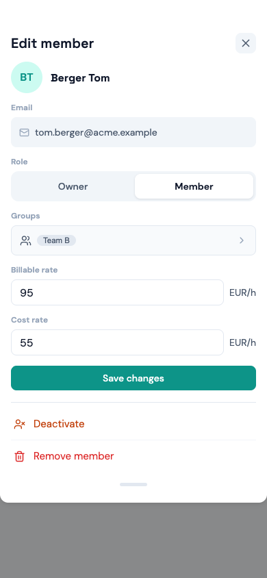 Team page with the cost-rate column (Mobile)